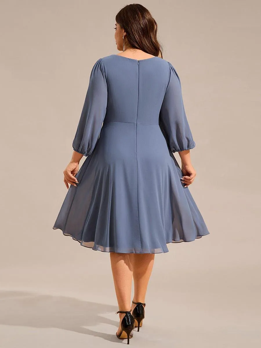 Robe d'invitée de mariage mi-longue grande taille avec chaîne à la taille