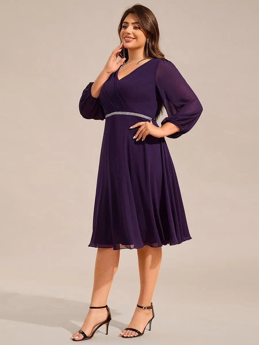 Robe d'invitée de mariage mi-longue grande taille avec chaîne à la taille