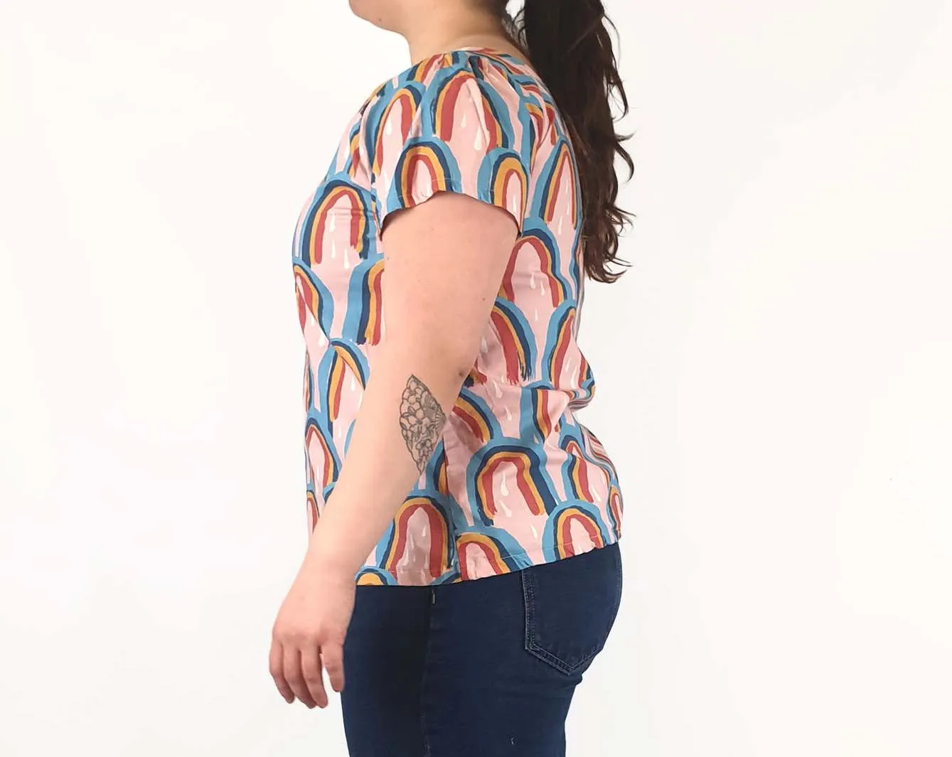 Rummage Style pink rainbow print top size 16