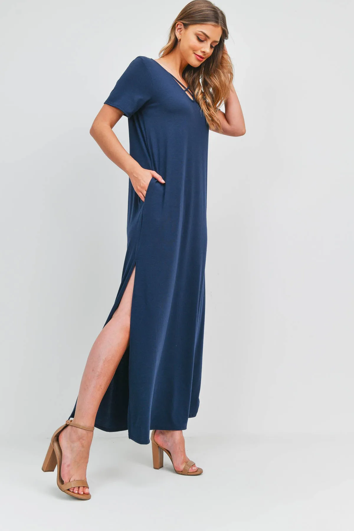 Solid Neck Detail Side Slit Pocket Dress