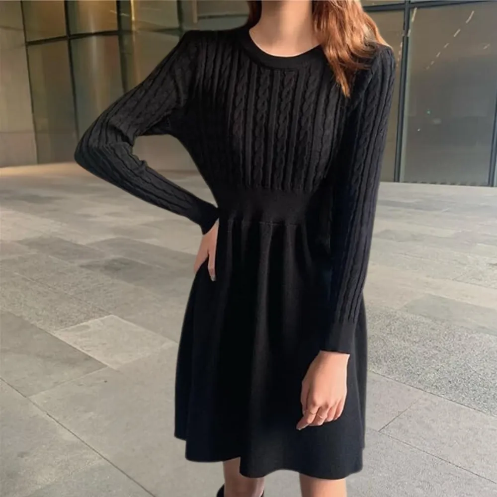 Stella® | Chic long-sleeved dress for women
