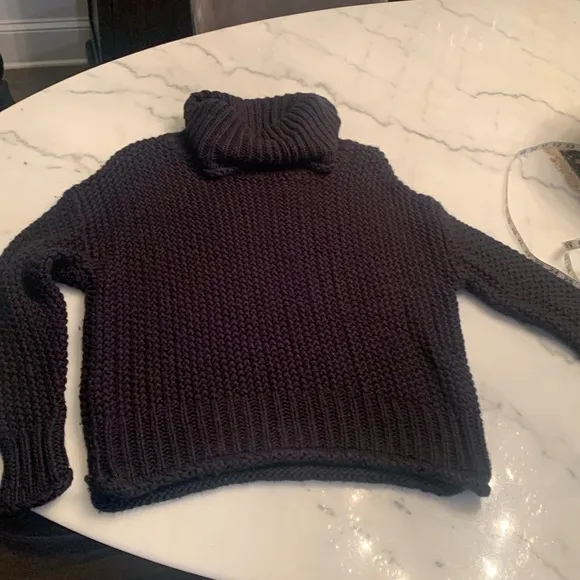 The Odells Slouch OVERSIZED Turtleneck Sweater Small (RENT THE RUNWAY)