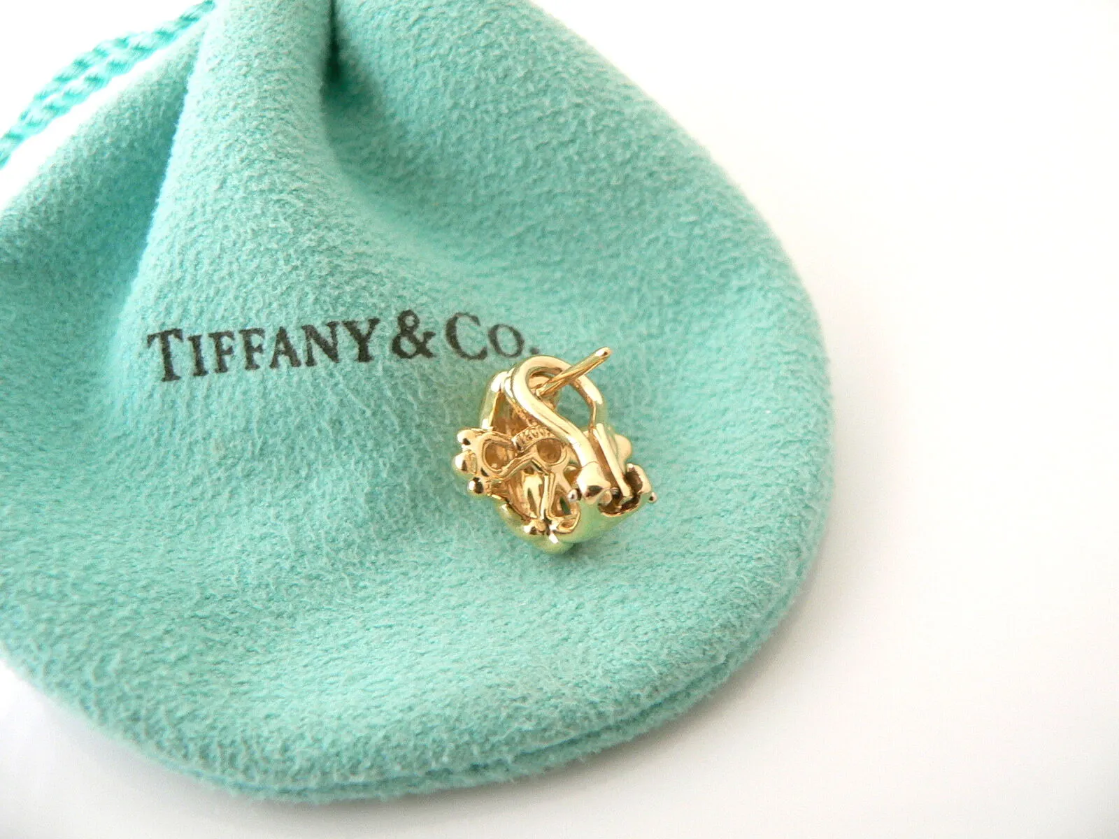 Tiffany & Co 18K Gold Signature X Earrings Studs Omega Backs Gift Pouch Box Love