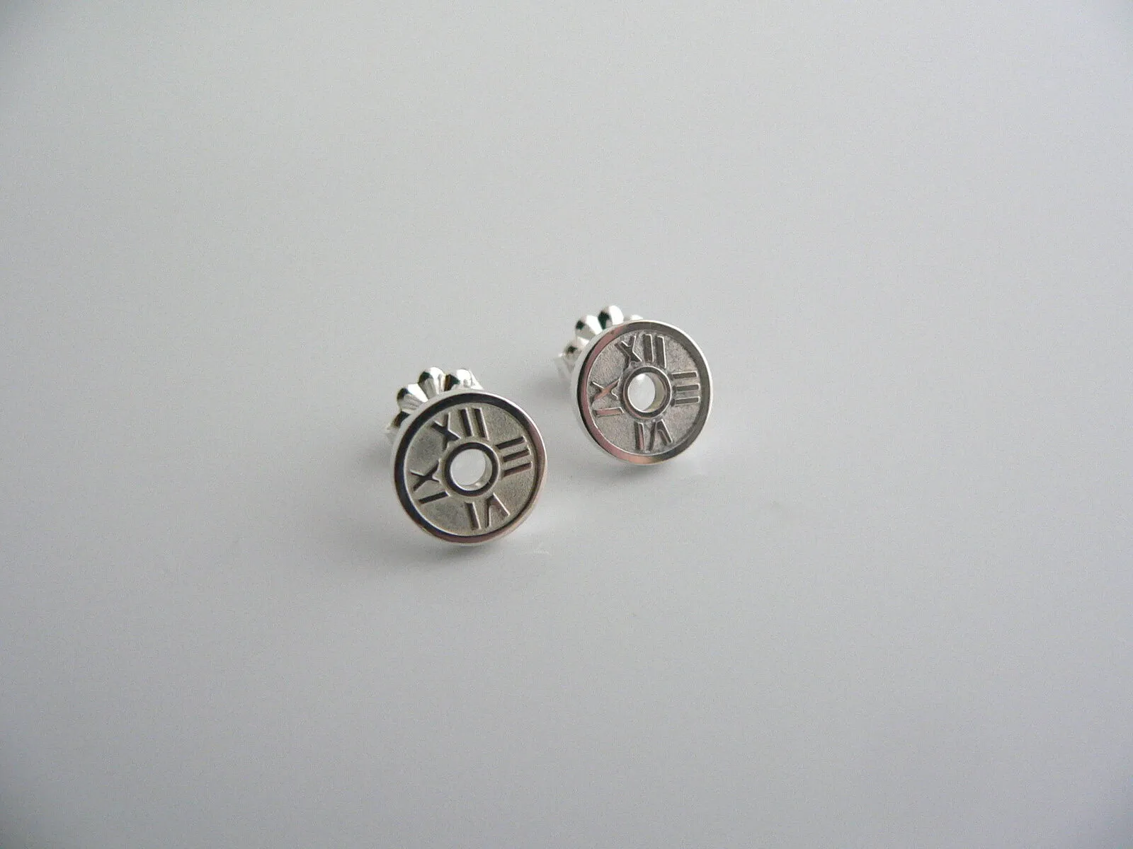 Tiffany & Co Atlas Circle Earrings Round Studs Gift Love Classic Statement Piece