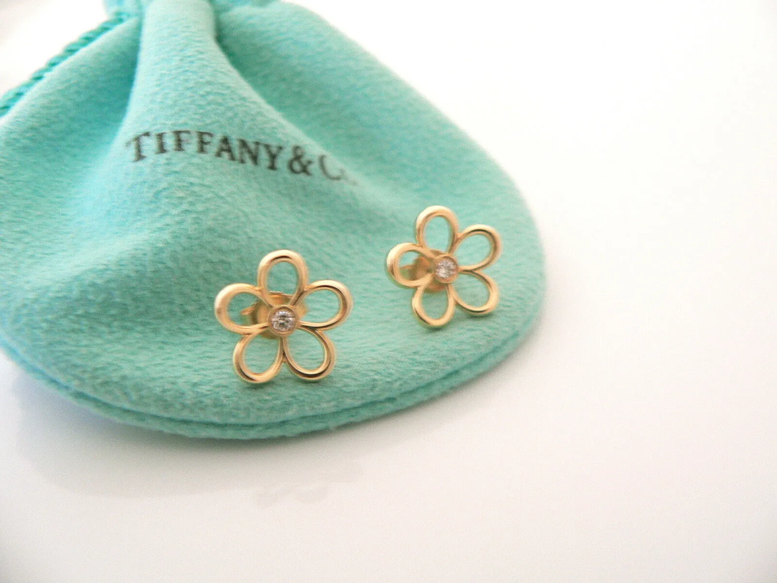 Tiffany & Co Diamonds 18K Gold Flower Earrings Studs Nature Gemstone Gift Pouch