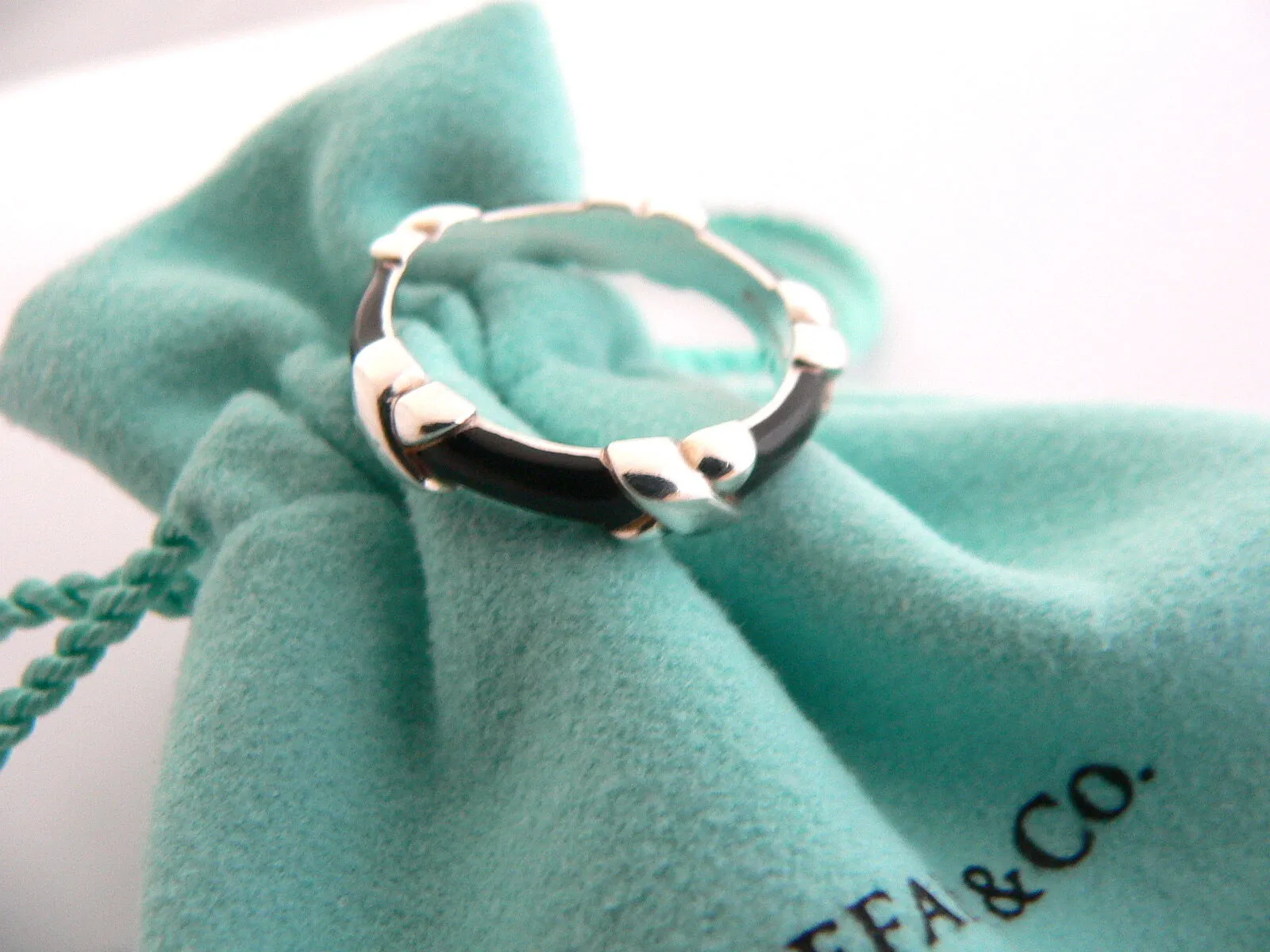Tiffany & Co Signature X Ring Black Enamel Stacking Band Sz 5 Love Gift Pouch