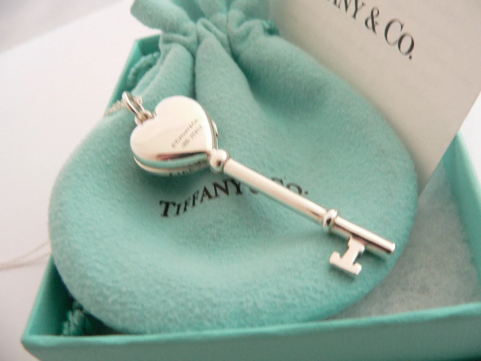 Tiffany & Co Silver Heart Key Locket Necklace Pendant Charm Chain Gift Love