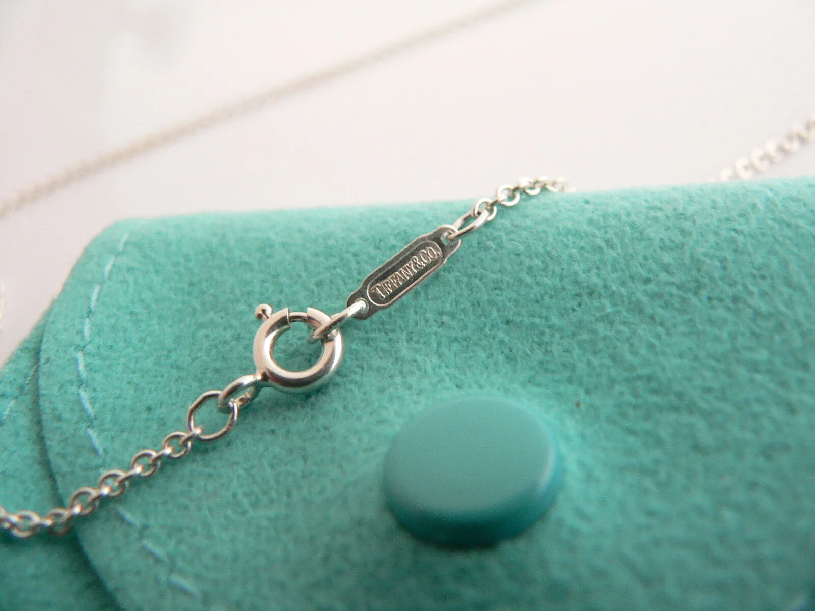 Tiffany & Co  Silver Large Ribbon Bow Necklace Pendant 19 inch Chain Gift Pouch