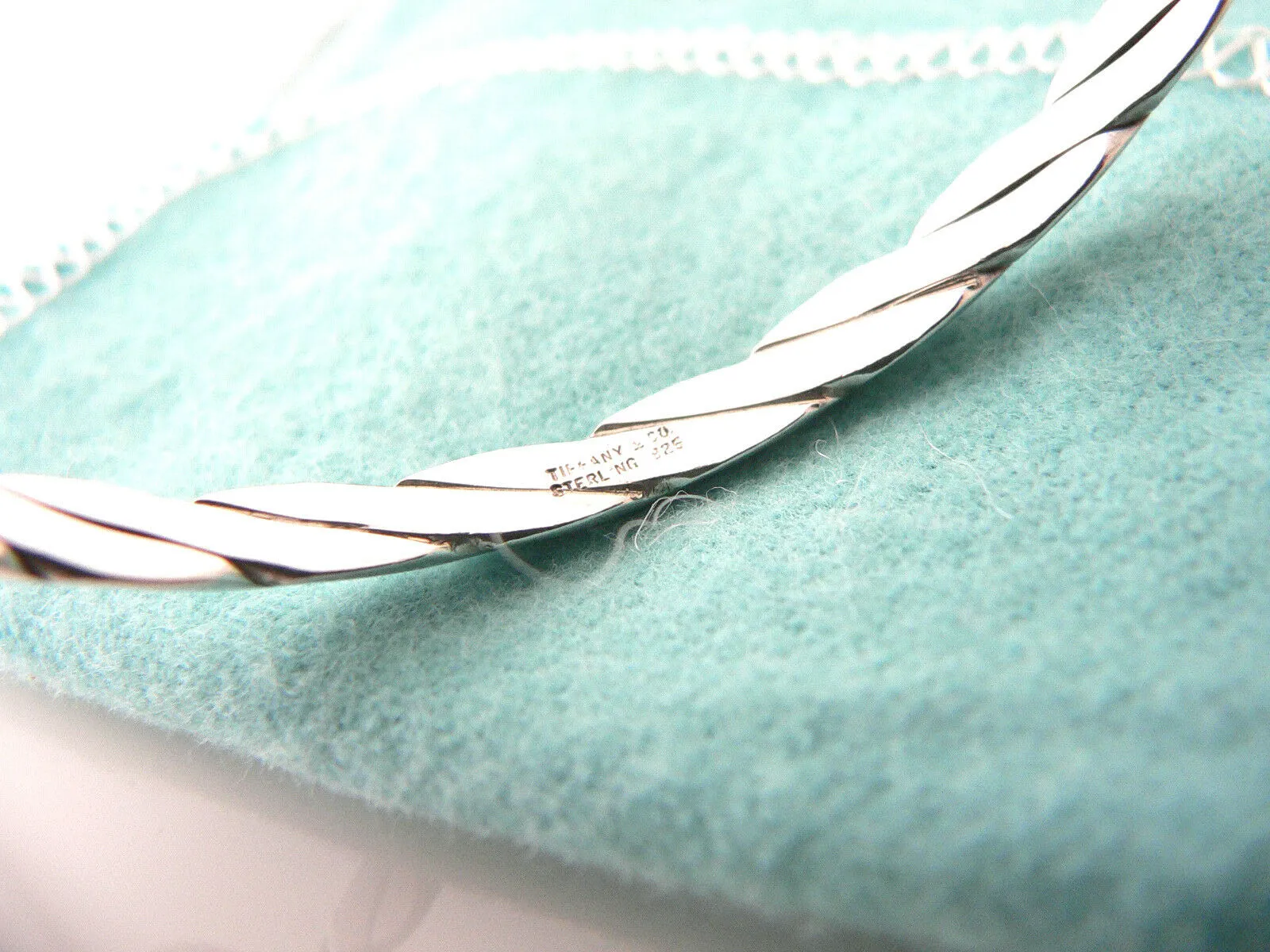 Tiffany & Co Twist Bangle Bracelet Stack Blue Pouch Twirl Line Edge Gift Love