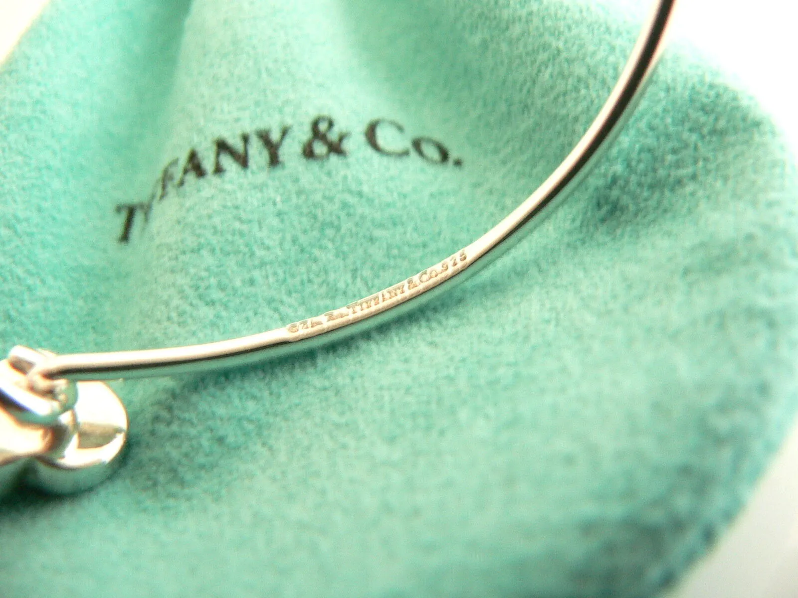 Tiffany Co Diamond Bangle Silver Modern Heart Bracelet Gift Love Pouch T and Co