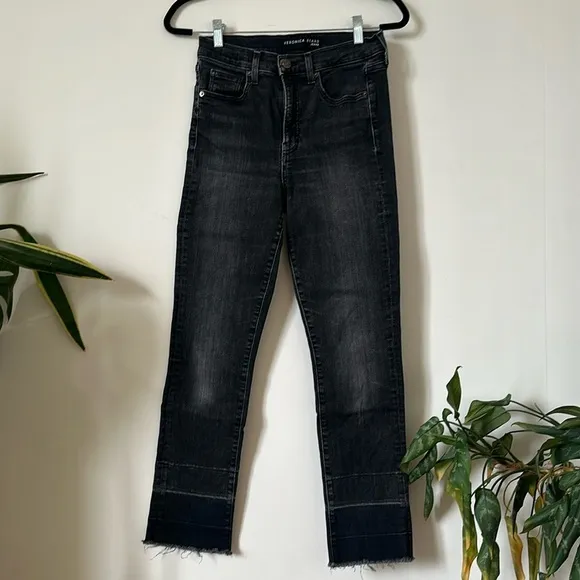 Veronica Beard Ryleigh Distressed High-Rise Straight-Leg Jeans Size 28/6